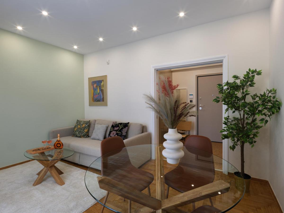 Metro Fix Apartment Афіни Екстер'єр фото